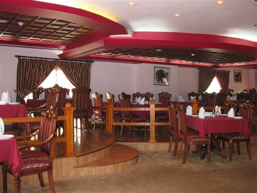 Rainbow Aparthotel